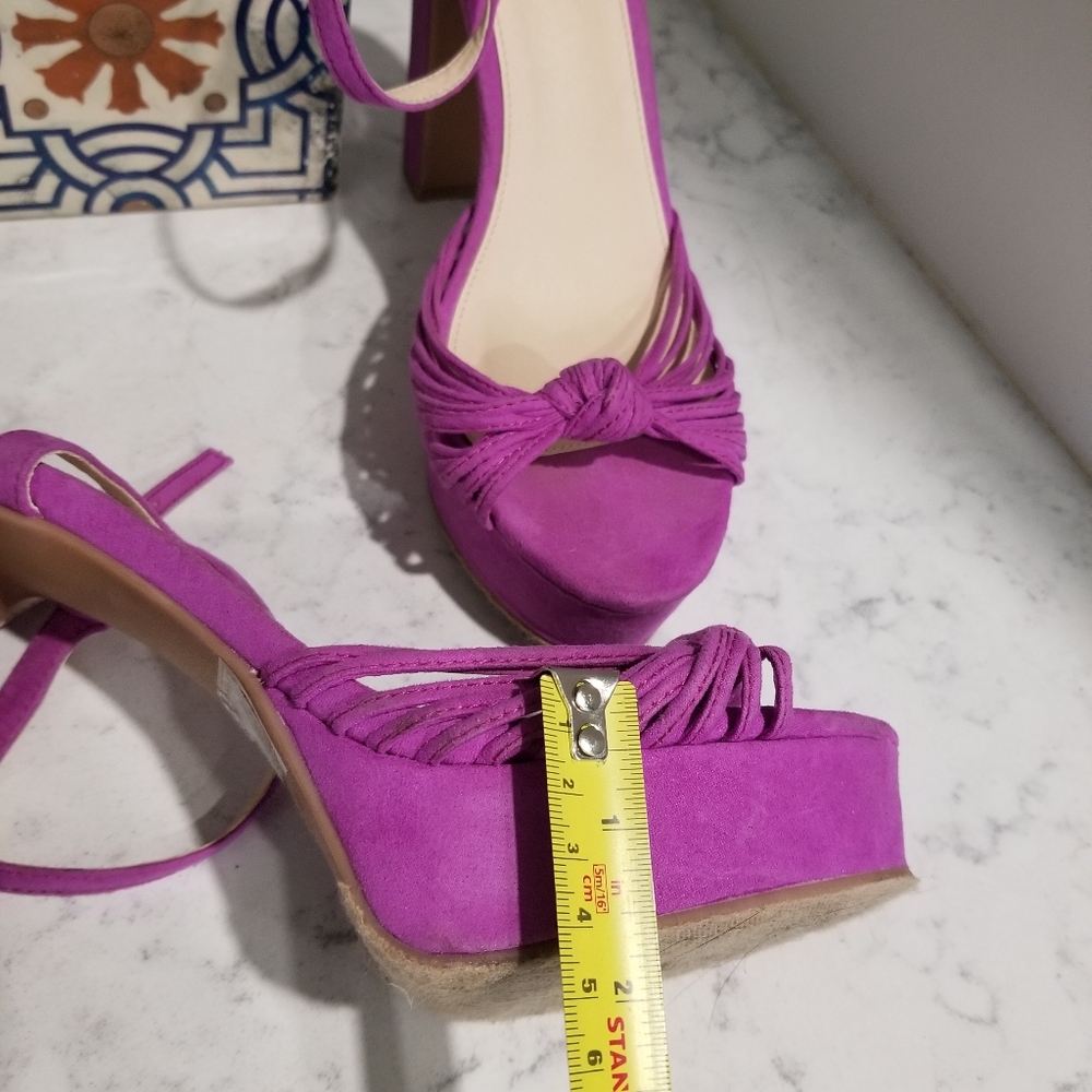👡 FOREVER XXI MAGENTA PLATFORM SANDALS - Picture 10 of 11